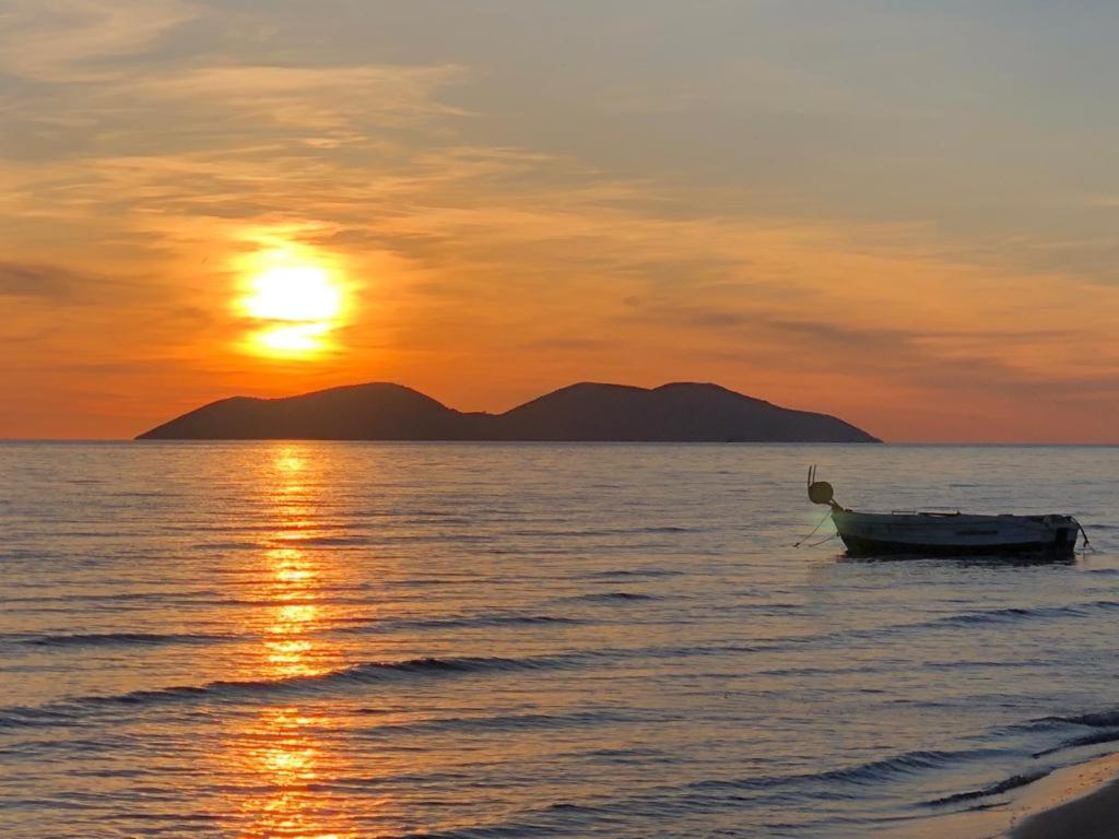 Corazon Guest House Vlore Luaran gambar
