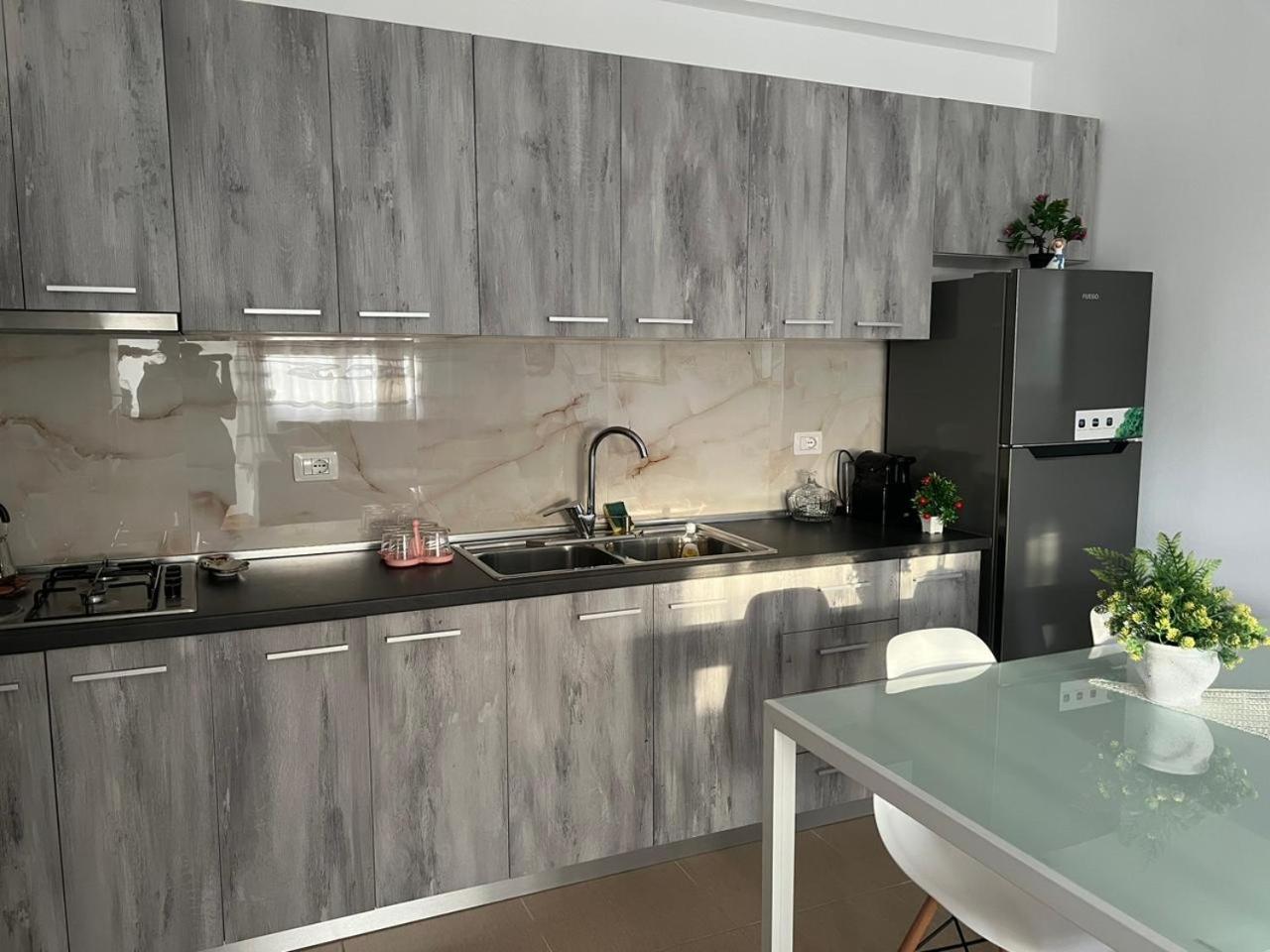 Corazon Guest House Vlore Luaran gambar